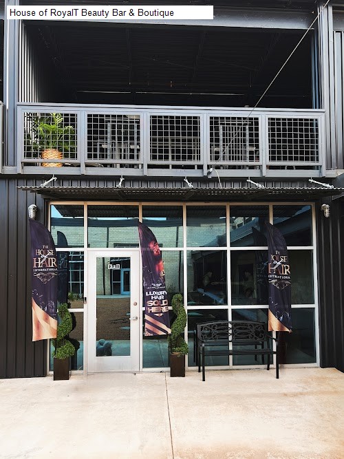 House of RoyalT Beauty Bar & Boutique