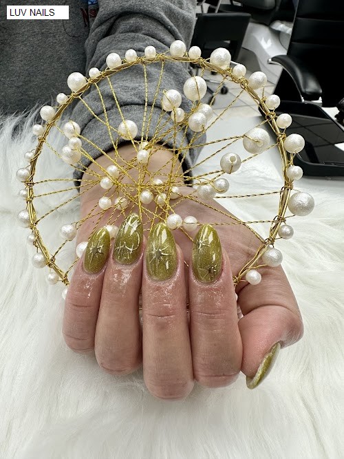 LUV NAILS