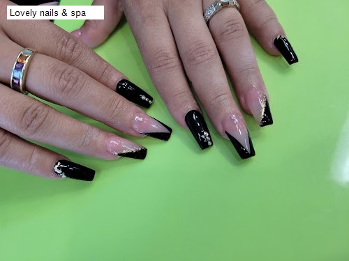 Lovely nails & spa