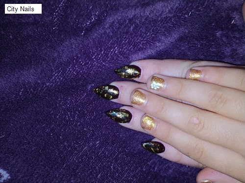 City Nails